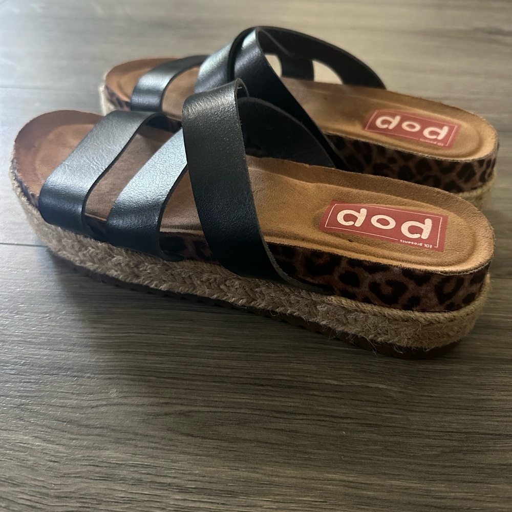 Black and leopard print sandals. Size 7.5